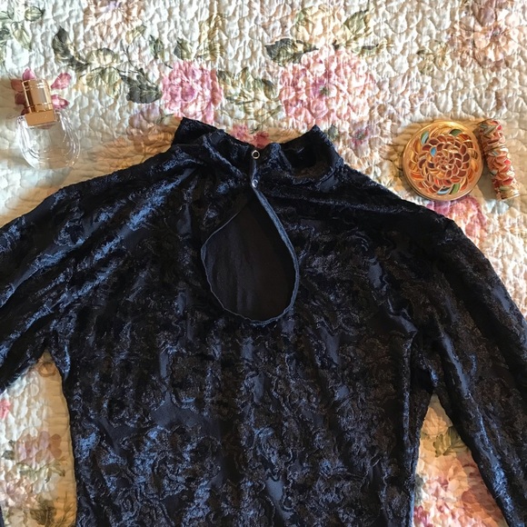 💕 Black mesh & velvet bodysuit black size S NWOT - Picture 6 of 10
